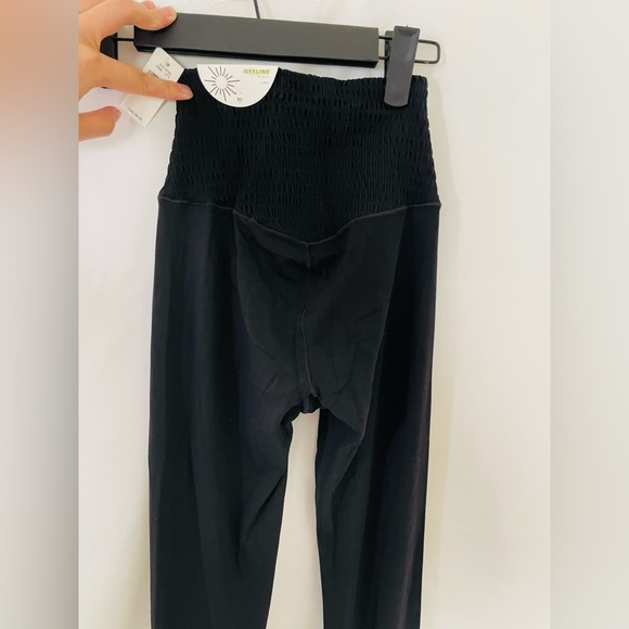 NWT Aerie Offline Real Me Smocked Super Flare Legging XS - Picture 5 of 6